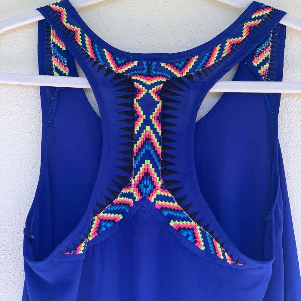 Eyeshadow racer back top